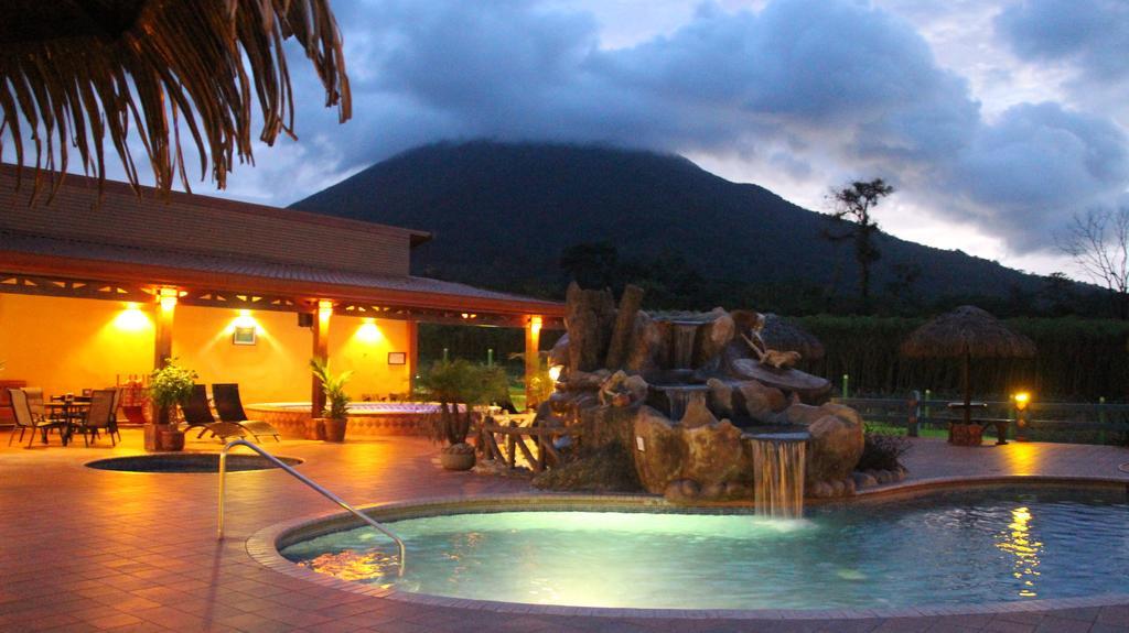 Hotel La Pradera Del Arenal La Fortuna Exterior photo